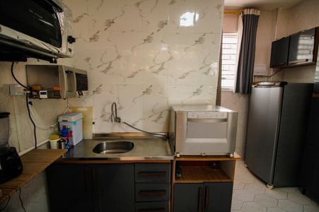 Cozinha de apartamento para alugar com 1 quarto, 65m² em Guilhermina, Praia Grande