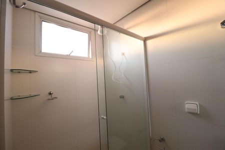 Apartamento para alugar com 134m², 4 quartos e 3 vagasBanheiro do Quarto 2