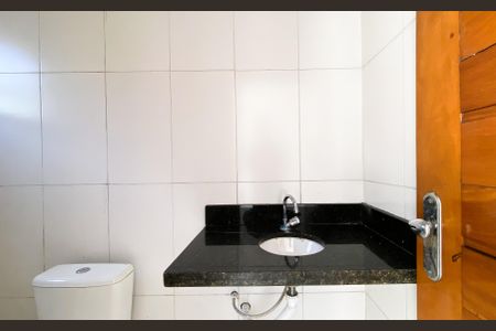 Casa para alugar com 70m², 2 quartos e sem vagaBanheiro 