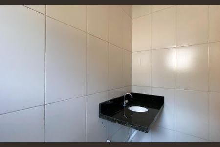 Casa para alugar com 70m², 2 quartos e sem vagaBanheiro 