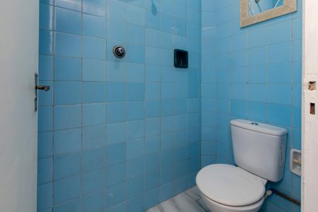 Casa à venda com 190m², 4 quartos e 2 vagasBanheiro de Serviço