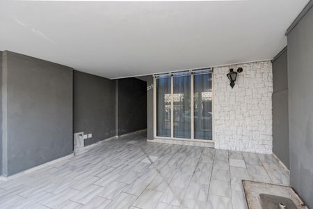 Casa à venda com 190m², 4 quartos e 2 vagasGaragem