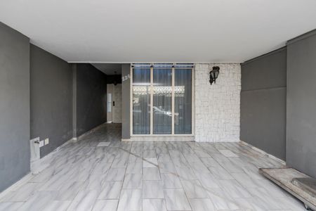 Casa à venda com 190m², 4 quartos e 2 vagasGaragem