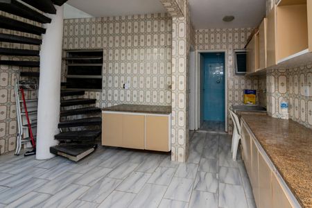 Casa à venda com 190m², 4 quartos e 2 vagasQuintal