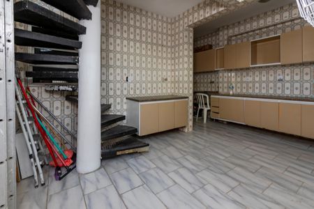 Casa à venda com 190m², 4 quartos e 2 vagasQuintal