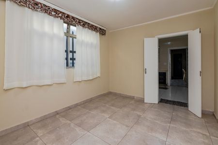 Casa à venda com 190m², 4 quartos e 2 vagasCopa