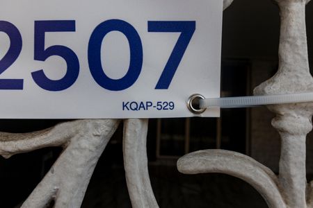 Casa à venda com 190m², 4 quartos e 2 vagasFachada