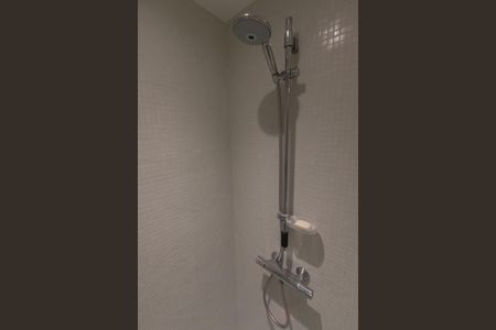 Apartamento à venda com 75m², 1 quarto e 2 vagasBanheiro