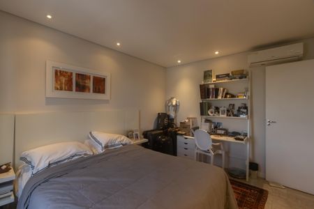Apartamento à venda com 75m², 1 quarto e 2 vagasQuarto
