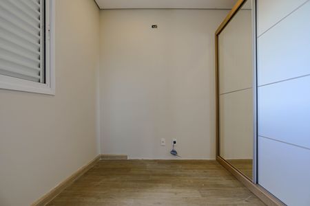 Apartamento para alugar com 114m², 3 quartos e 2 vagasQuarto 2