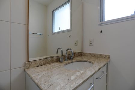 Apartamento para alugar com 114m², 3 quartos e 2 vagasBanheiro social