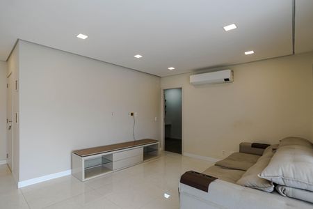 Sala de apartamento para alugar com 3 quartos, 114m² em Vila Suissa, Mogi das Cruzes