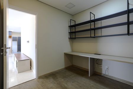 Apartamento para alugar com 114m², 3 quartos e 2 vagasEscritório