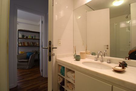 Apartamento para alugar com 76m², 2 quartos e 1 vagaBanheiro