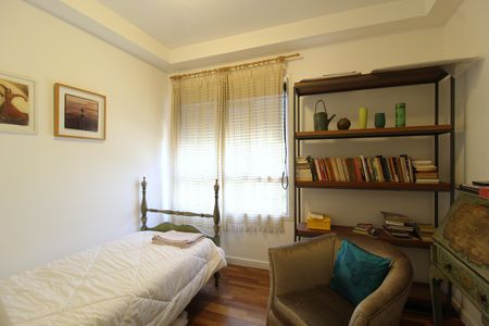 Apartamento para alugar com 76m², 2 quartos e 1 vagaQuarto 1