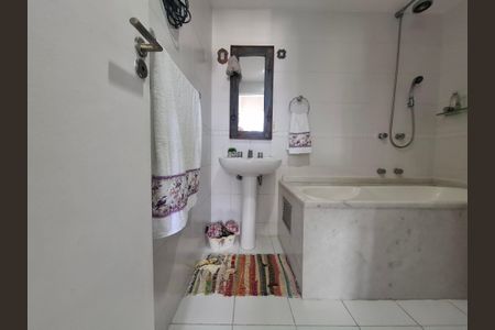Apartamento à venda com 94m², 3 quartos e 1 vagaBanheiro 1