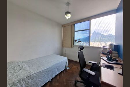 Apartamento à venda com 94m², 3 quartos e 1 vagaQuarto 2