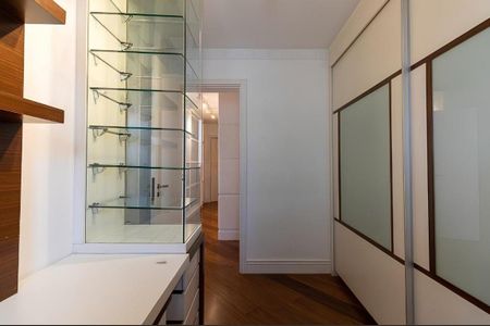 Apartamento para alugar com 135m², 3 quartos e 3 vagasQuarto