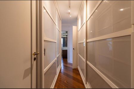Apartamento para alugar com 135m², 3 quartos e 3 vagasCorredor