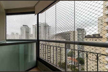 Apartamento para alugar com 135m², 3 quartos e 3 vagasVaranda