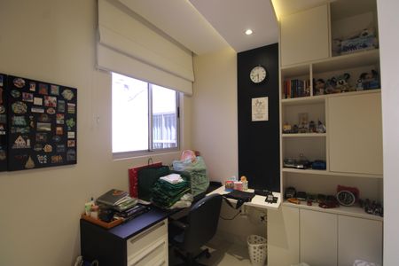 Casa de condomínio à venda com 119m², 4 quartos e 2 vagasQuarto 3