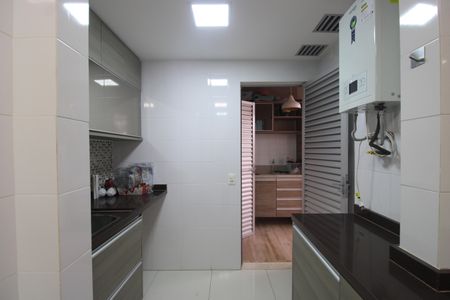 Casa de condomínio à venda com 119m², 4 quartos e 2 vagasÁrea de serviço