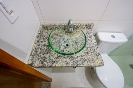 Apartamento à venda com 65m², 2 quartos e 1 vagaBanheiro do quarto 1