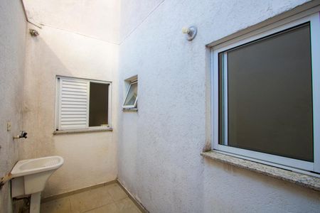 Apartamento à venda com 65m², 2 quartos e 1 vagaÁrea de serviço