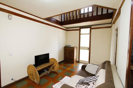 Sala de apartamento à venda com 5 quartos, 180m² em Coração Eucarístico, Belo Horizonte