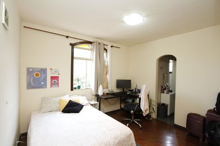 Apartamento à venda com 180m², 5 quartos e 1 vagaQuarto 2 - Suíte