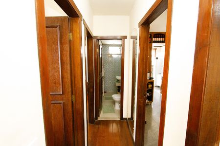 Apartamento à venda com 180m², 5 quartos e 1 vagaCorredor