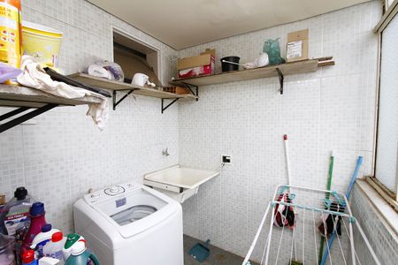 Apartamento à venda com 180m², 5 quartos e 1 vagaÁrea de Serviço