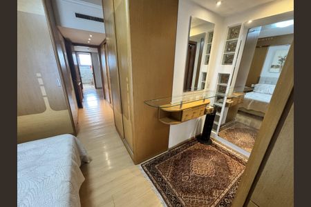 Apartamento para alugar com 177m², 3 quartos e 3 vagasQuarto