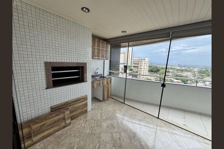 Apartamento para alugar com 177m², 3 quartos e 3 vagasVaranda