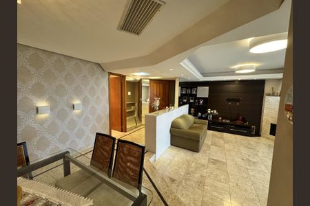 Apartamento para alugar com 177m², 3 quartos e 3 vagasSala