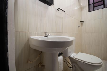 Casa para alugar com 60m², 3 quartos e 1 vagaBanheiro Social
