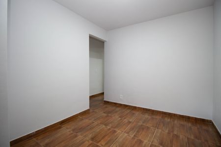 Casa para alugar com 60m², 3 quartos e 1 vagaSala