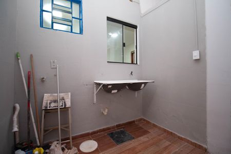 Casa para alugar com 60m², 3 quartos e 1 vagaÁrea de Serviço