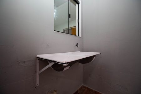 Casa para alugar com 60m², 3 quartos e 1 vagaÁrea de Serviço