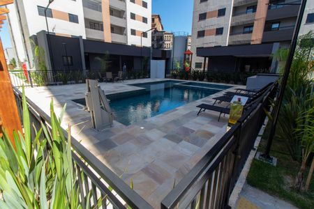 Apartamento à venda com 65m², 3 quartos e 1 vagaÁREA COMUM - PISCINA