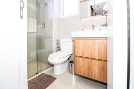 Apartamento à venda com 79m², 2 quartos e 2 vagasBanheiro da Suíte 1