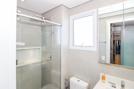 Apartamento à venda com 79m², 2 quartos e 2 vagasBanheiro da Suíte 1