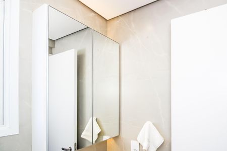 Apartamento à venda com 79m², 2 quartos e 2 vagasBanheiro da Suíte 1