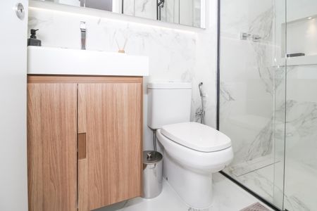Apartamento à venda com 79m², 2 quartos e 2 vagasBanheiro da Suíte 2