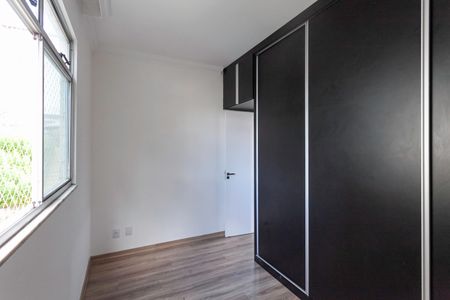 Apartamento à venda com 59m², 3 quartos e 1 vagaQuarto 2