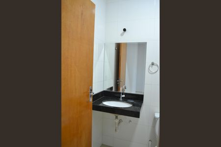 Casa para alugar com 150m², 2 quartos e 2 vagasBanheiro da Suíte