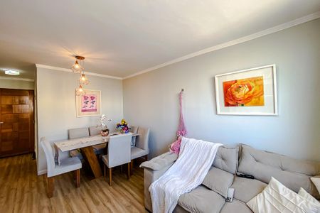 Apartamento à venda com 62m², 2 quartos e 1 vagaSala