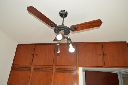 Apartamento para alugar com 77m², 2 quartos e 1 vagaQuarto