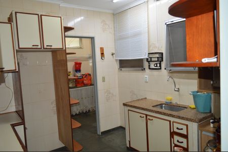 Apartamento para alugar com 77m², 2 quartos e 1 vagaCozinha