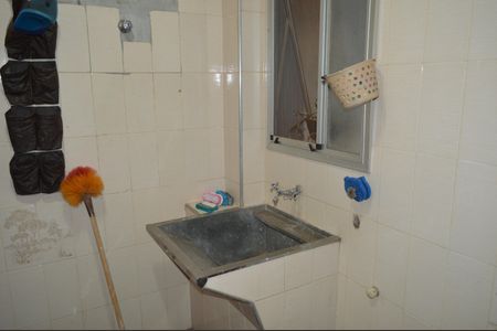 Apartamento para alugar com 77m², 2 quartos e 1 vagaÁrea de Serviço